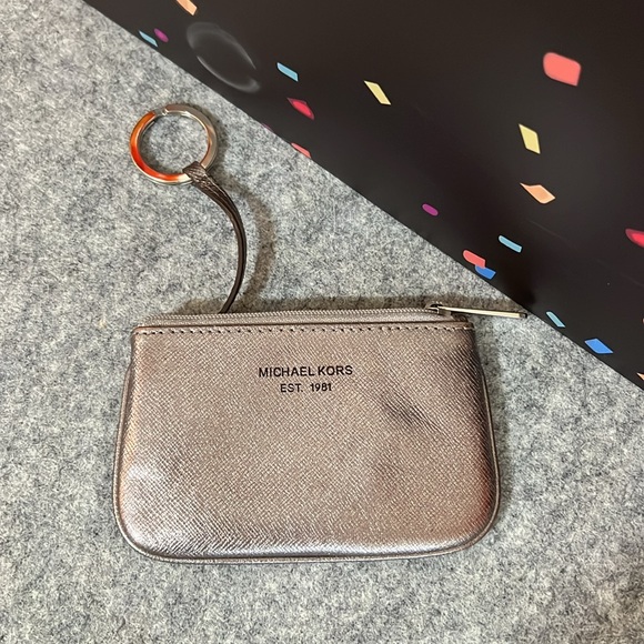 SALE Michael Kors Metallic Silver Keychain Pouch - Picture 5 of 6